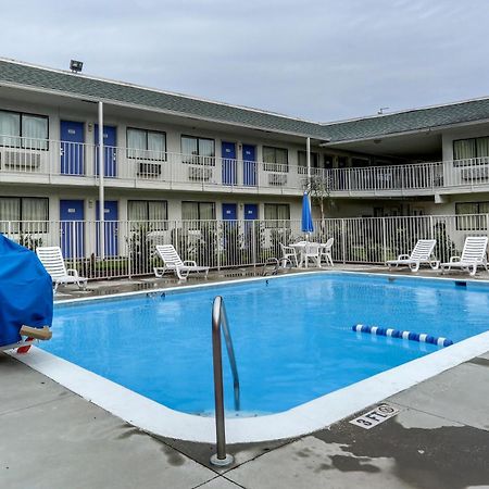 Motel 6-Port Allen, LA - Baton Rouge Buitenkant foto